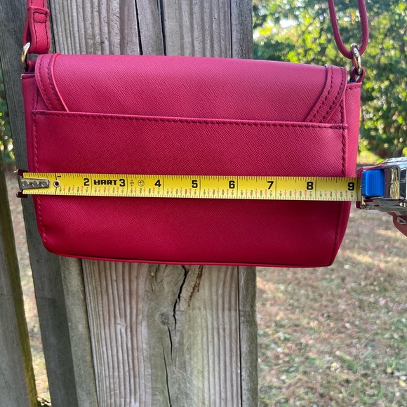Tommy Hilfiger Red Crossbody Bag - Picture 7 of 8